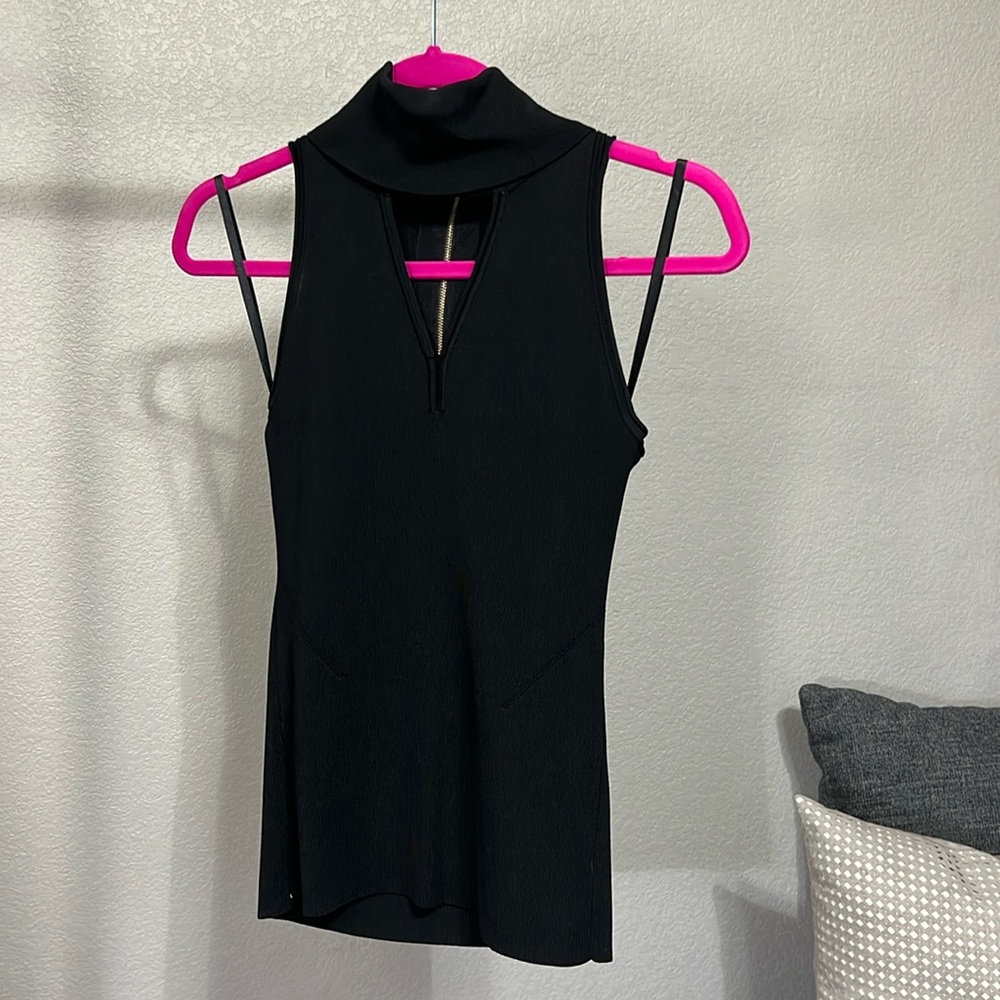 WHBM Cut Out Neck Dressy Tank like new!